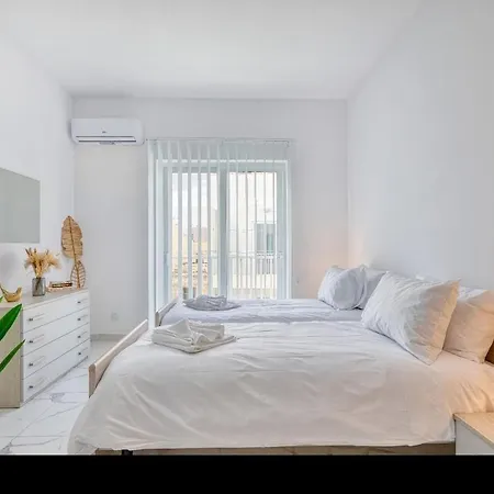 New -family In Malta By Sf Homes 公寓