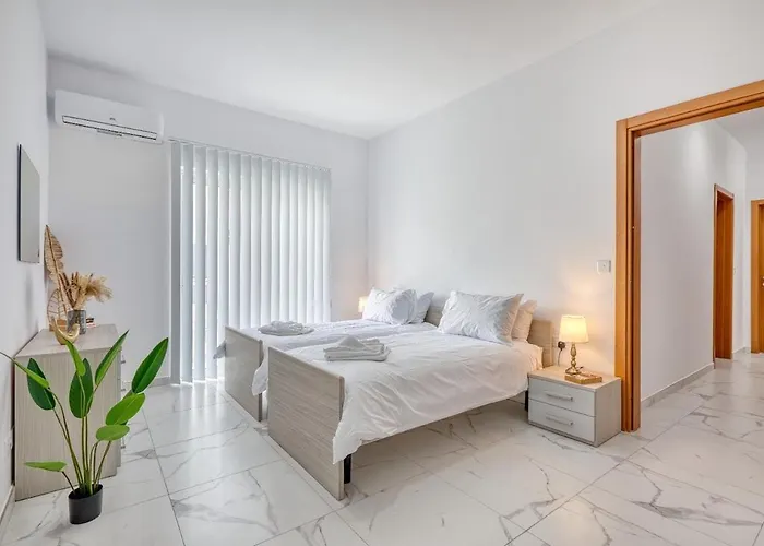 New -family In Malta By Sf Homes Apartment *