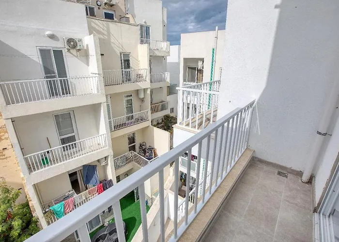 شقة New -family In Malta By Sf Homes *