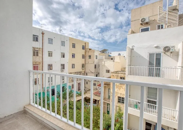 Lägenhet New -family In Malta By Sf Homes *