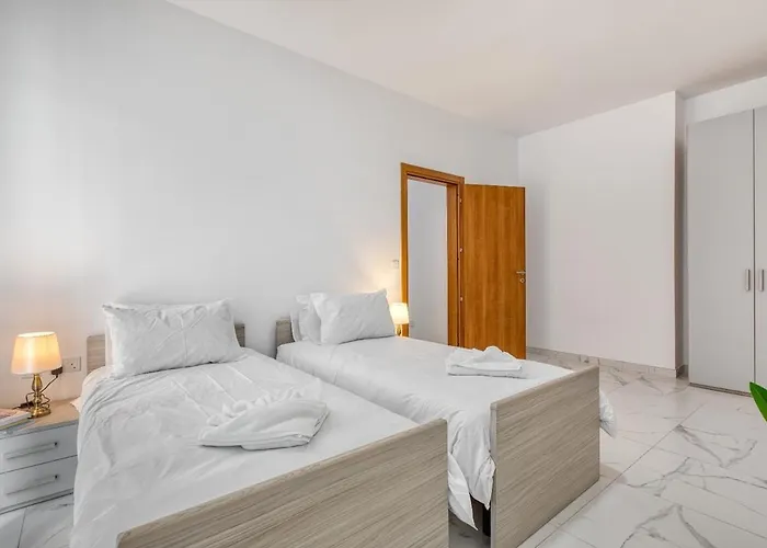 New -family In Malta By Sf Homes Апартаменты *